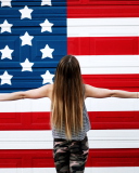 Screenshot №1 pro téma American Girl In Front Of USA Flag 128x160