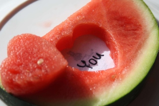 Watermelon Heart - Obrázkek zdarma pro Nokia Asha 205