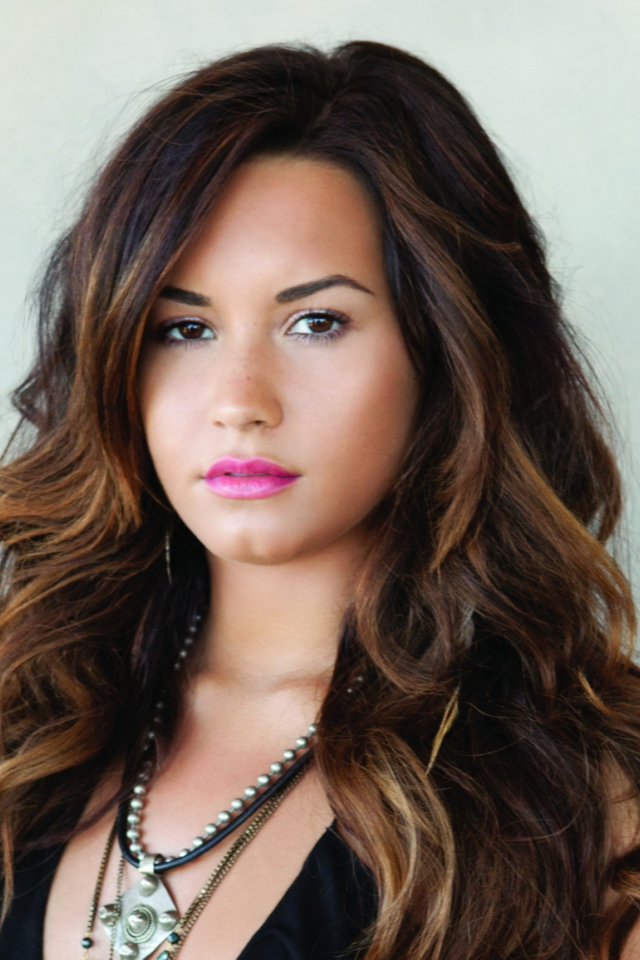 Screenshot №1 pro téma Demi Lovato 640x960