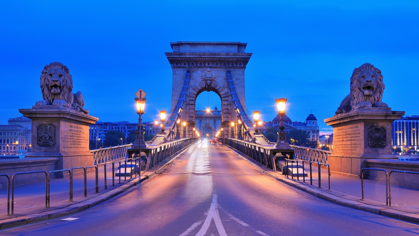Screenshot №1 pro téma Budapest - Chain Bridge 1366x768