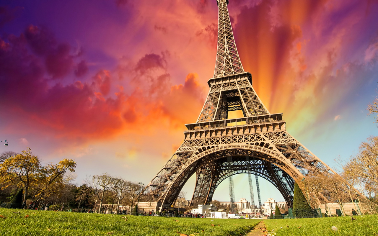 Das Eiffel Tower Wallpaper 1280x800