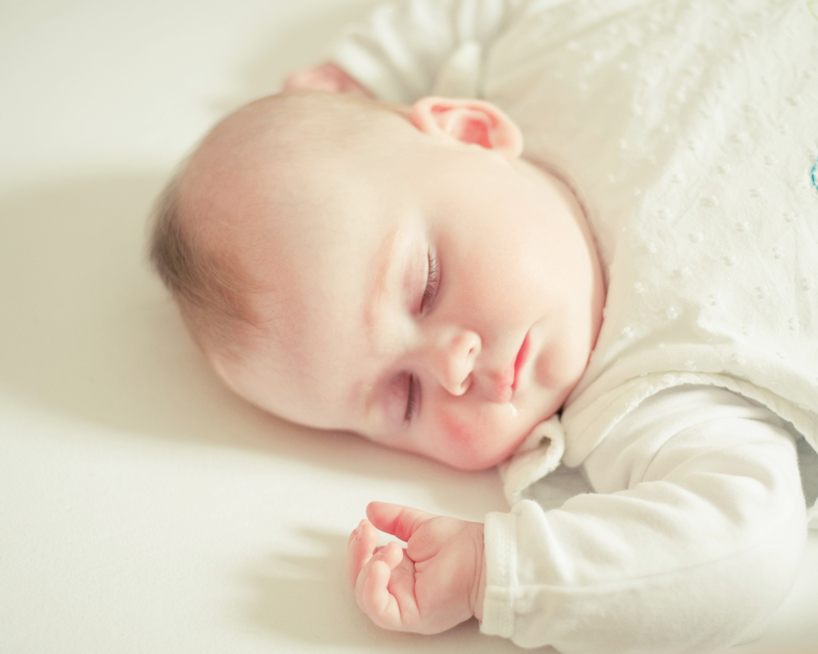 Screenshot №1 pro téma Cute Sleeping Baby 1600x1280