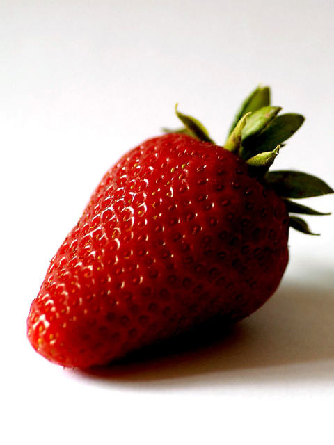 Sfondi Strawberry 3D Wallpaper 480x640