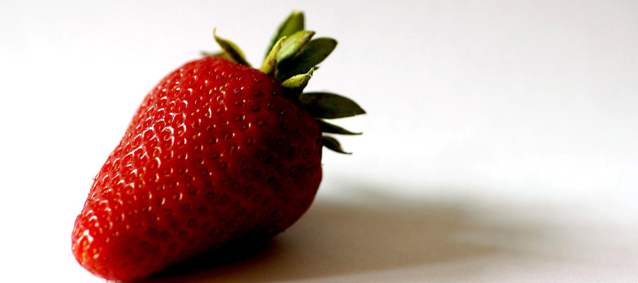 Strawberry 3D Wallpaper screenshot #1 720x320