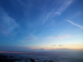 Sky And Ocean Become One wallpaper 320x240