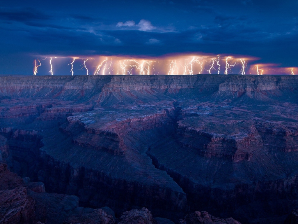 Screenshot №1 pro téma Grand Canyon Lightning 1024x768