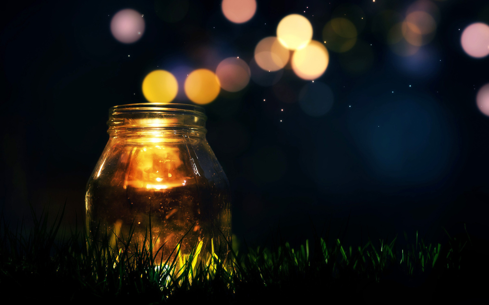 Glass jar in night screenshot #1 1680x1050