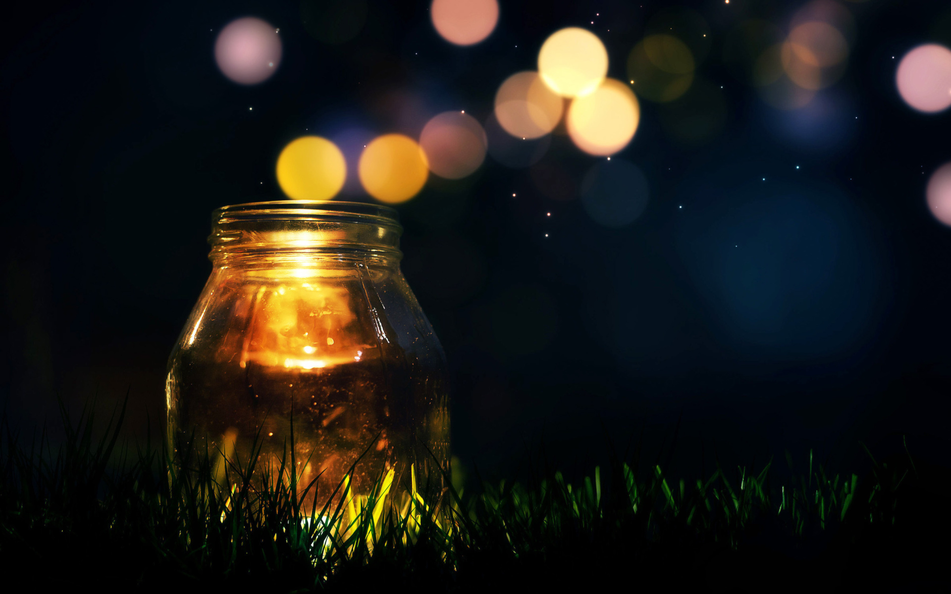 Fondo de pantalla Glass jar in night 1920x1200