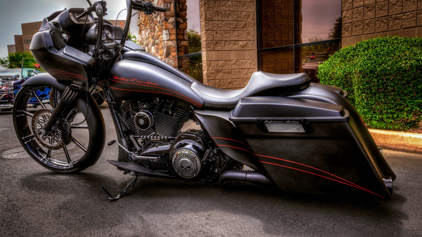 Sfondi Harley Davidson 1366x768