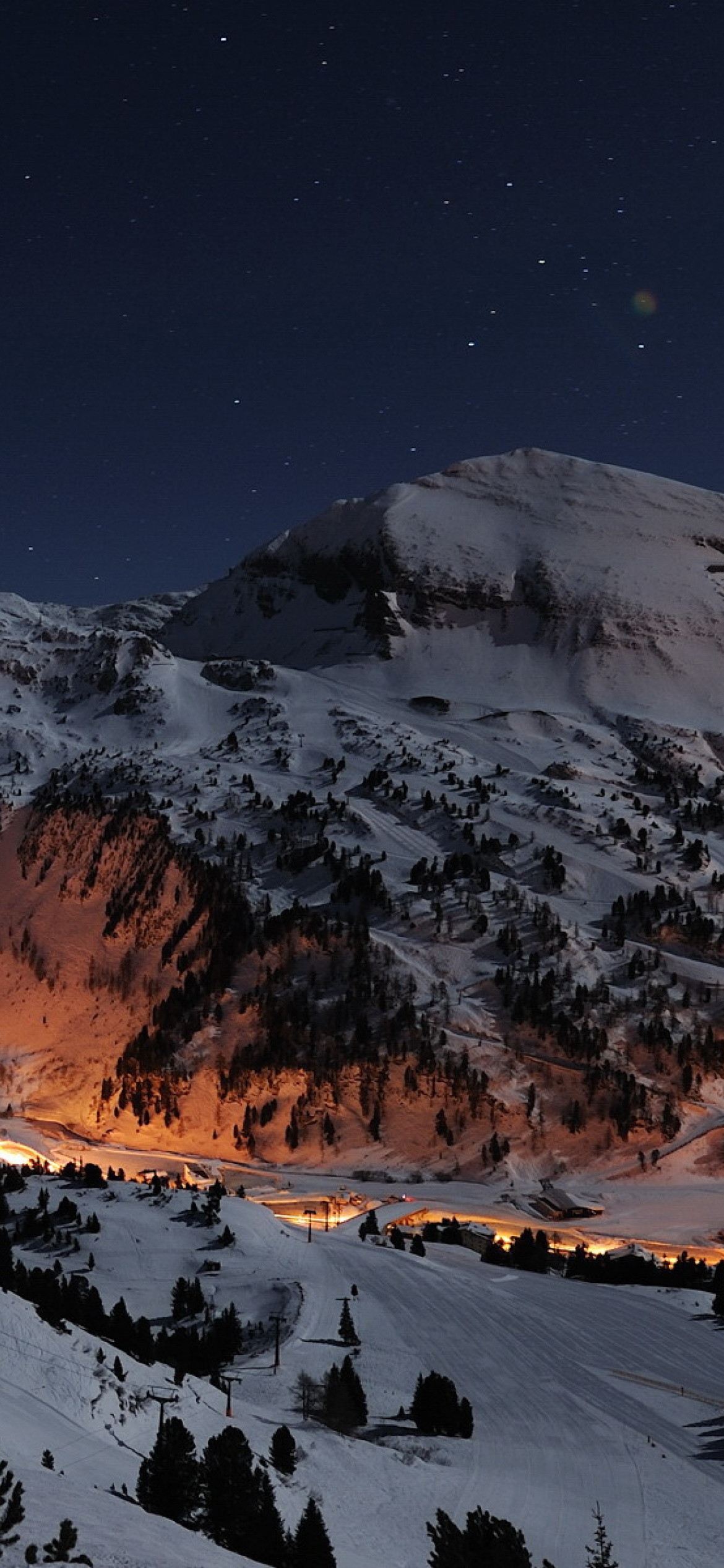Screenshot №1 pro téma Snowy Mountains Sky Resort 1170x2532
