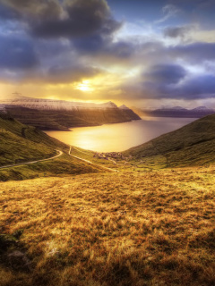 Das Faroe Islands Landscape Wallpaper 240x320