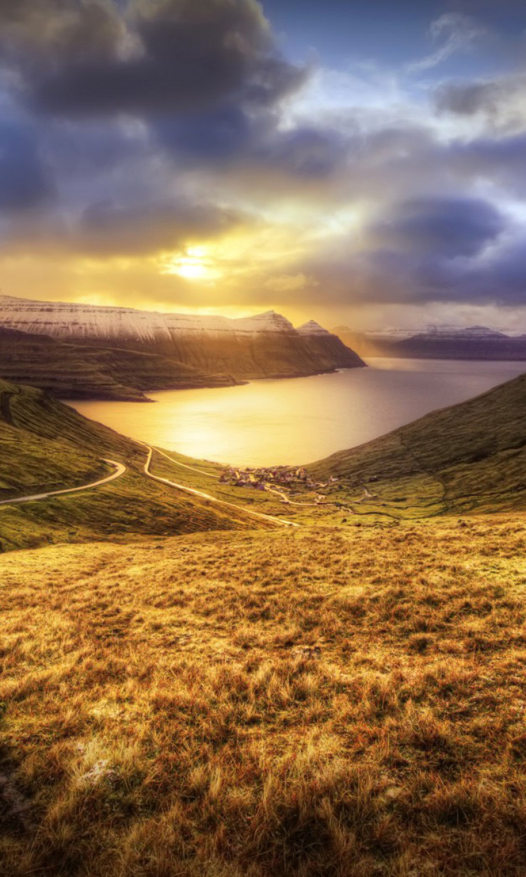 Das Faroe Islands Landscape Wallpaper 768x1280