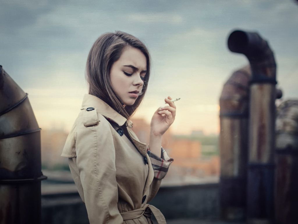 Screenshot №1 pro téma Smoking Girl 1024x768