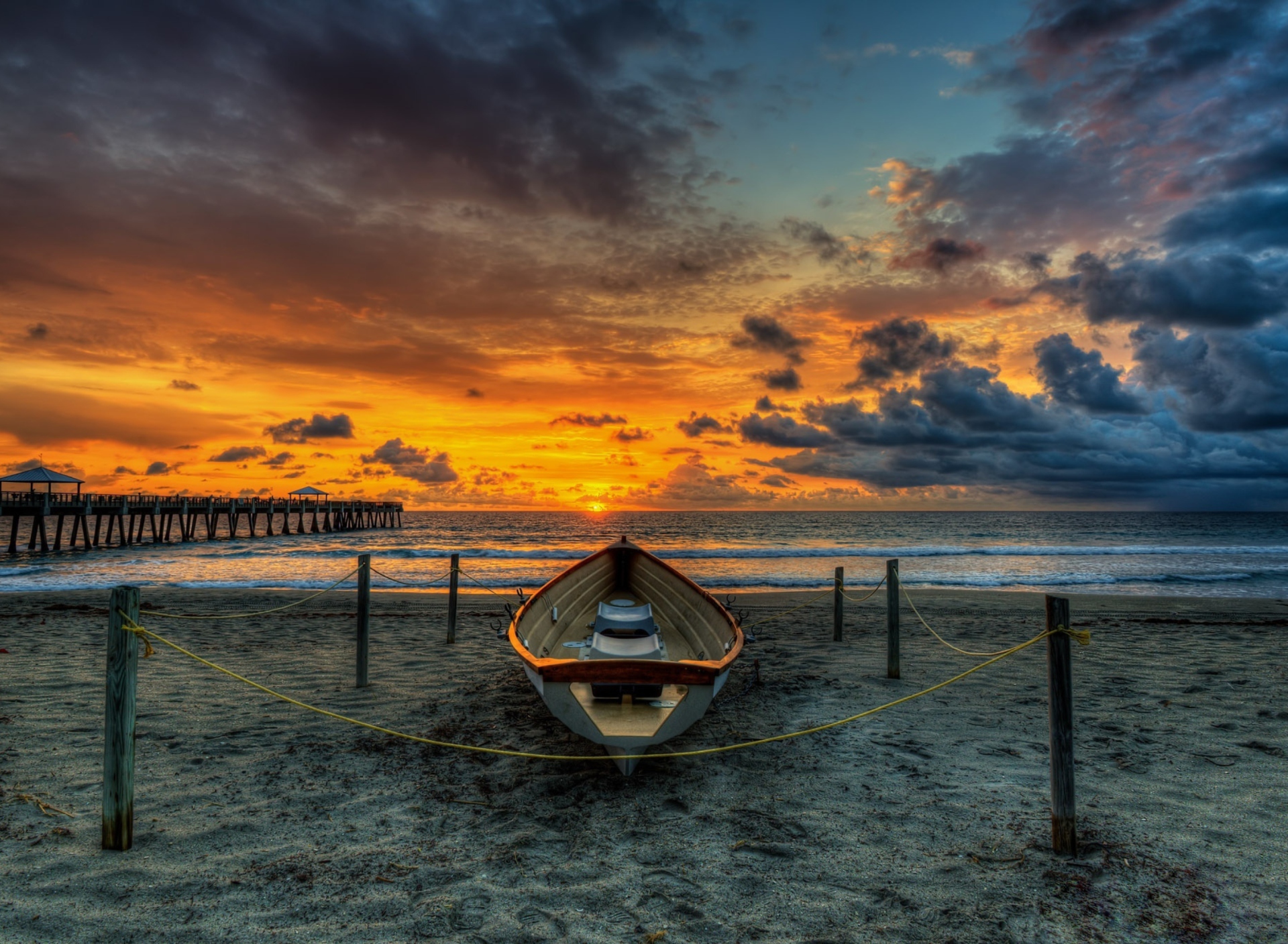 Das Boat On Beach At Sunset Hdr Wallpaper 1920x1408