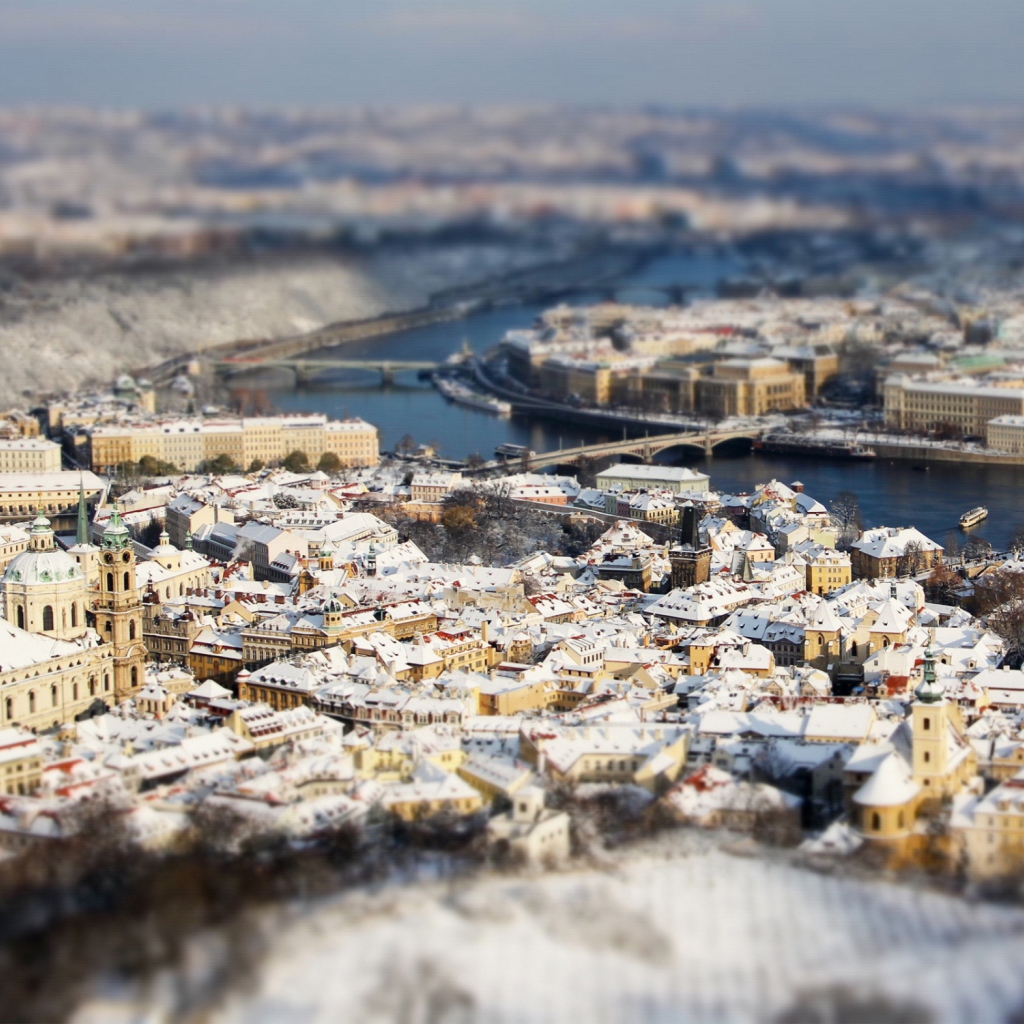 Das Panoramic View Of Prague Wallpaper 1024x1024
