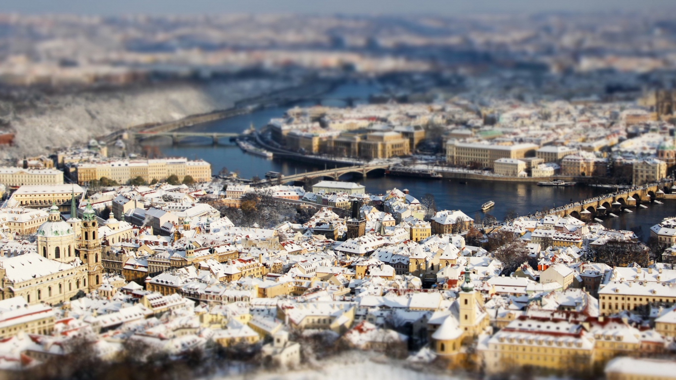Screenshot №1 pro téma Panoramic View Of Prague 1366x768