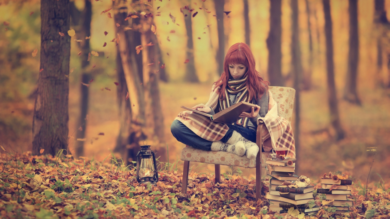 Sfondi Girl Reading Old Books In Autumn Park 1280x720