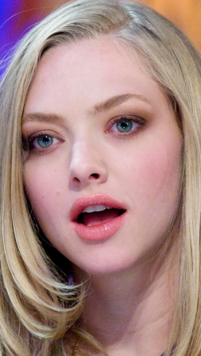 Screenshot №1 pro téma Amanda Seyfried At El Hormiguero 640x1136