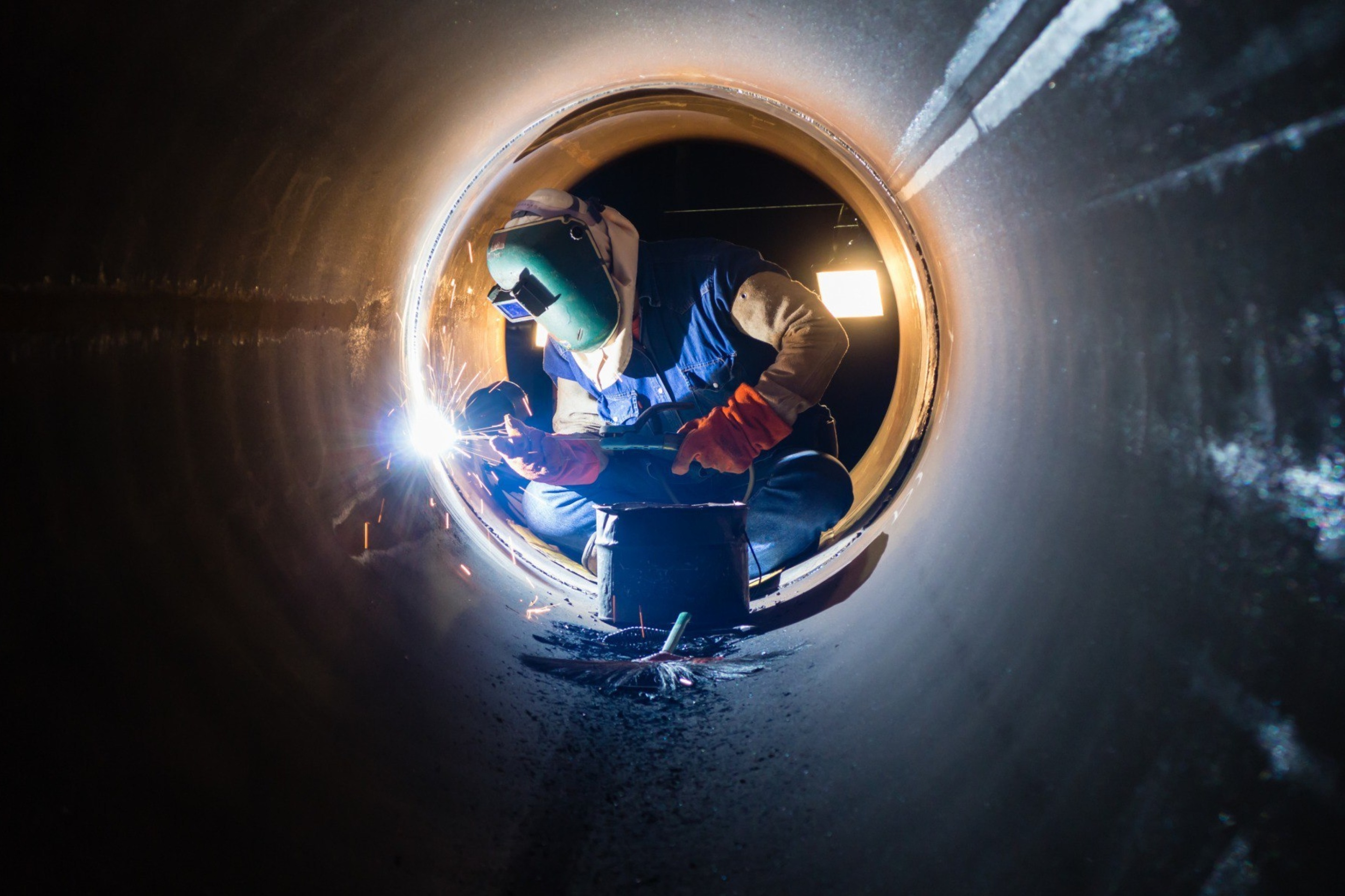 Sfondi Arc welding work 2880x1920