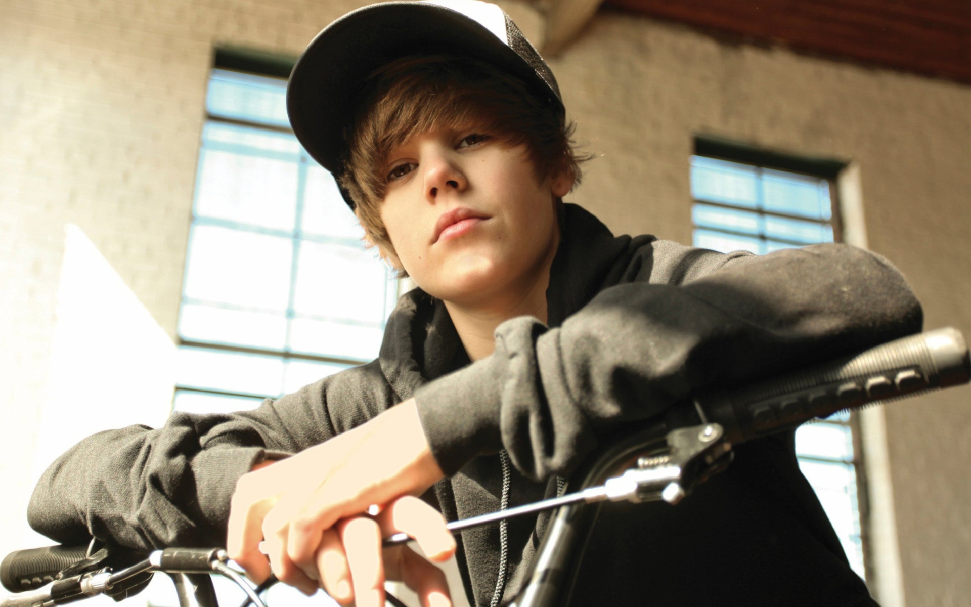 Обои Justin Bieber 1920x1200