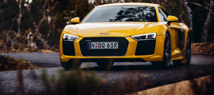 Fondo de pantalla Audi R8 V10 Plus Yellow Body Color 720x320