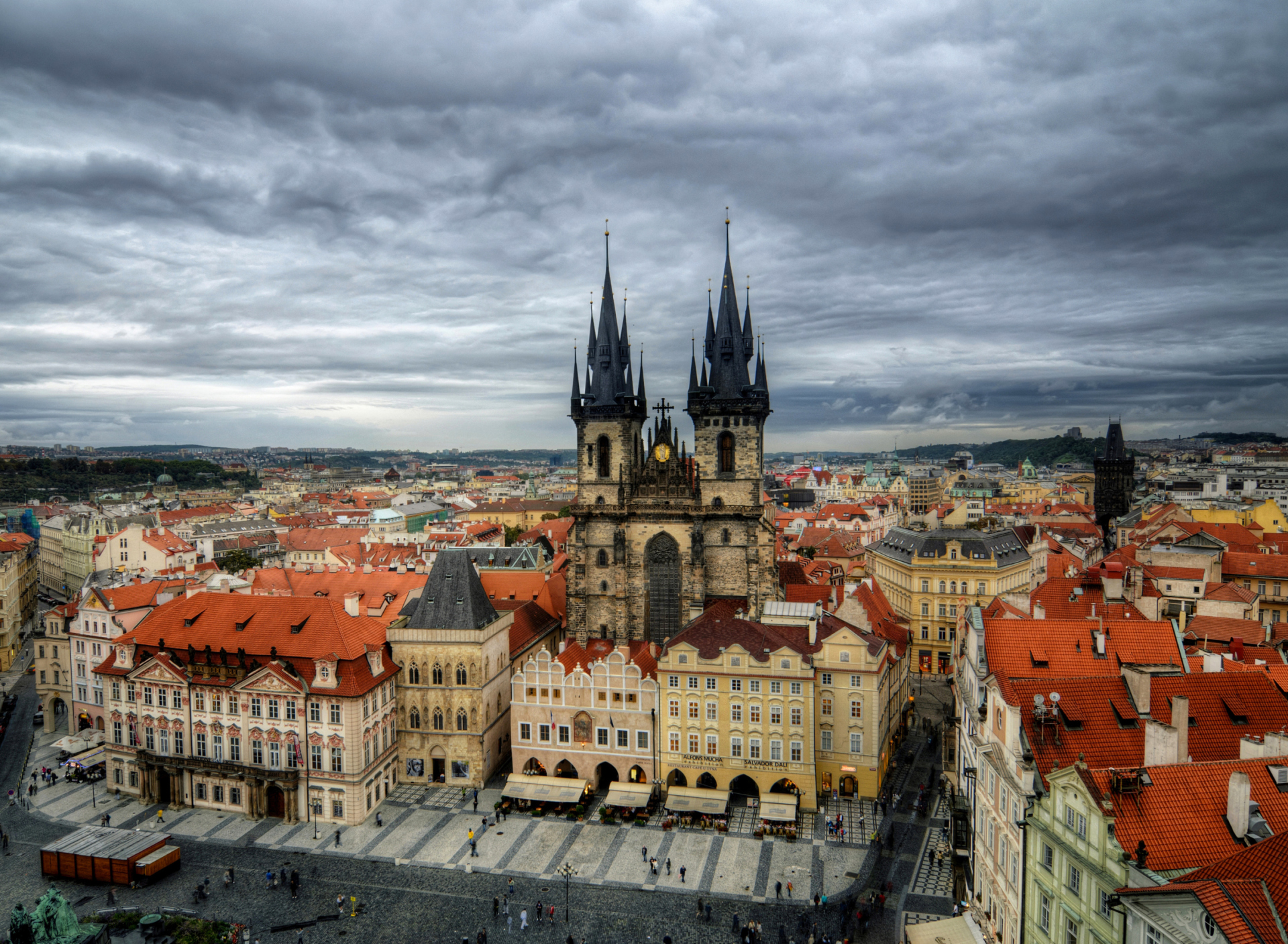 Das Old Town Square Prague Wallpaper 1920x1408