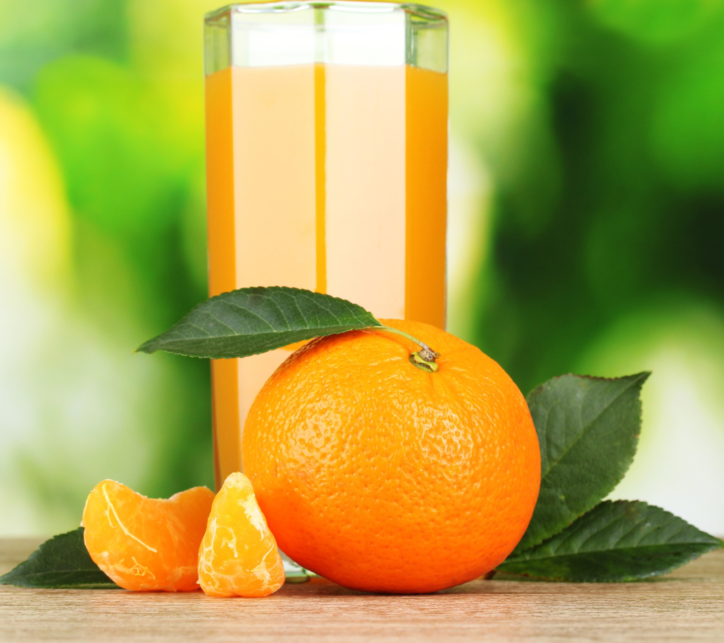 Обои Orange and Mandarin Juice 1440x1280