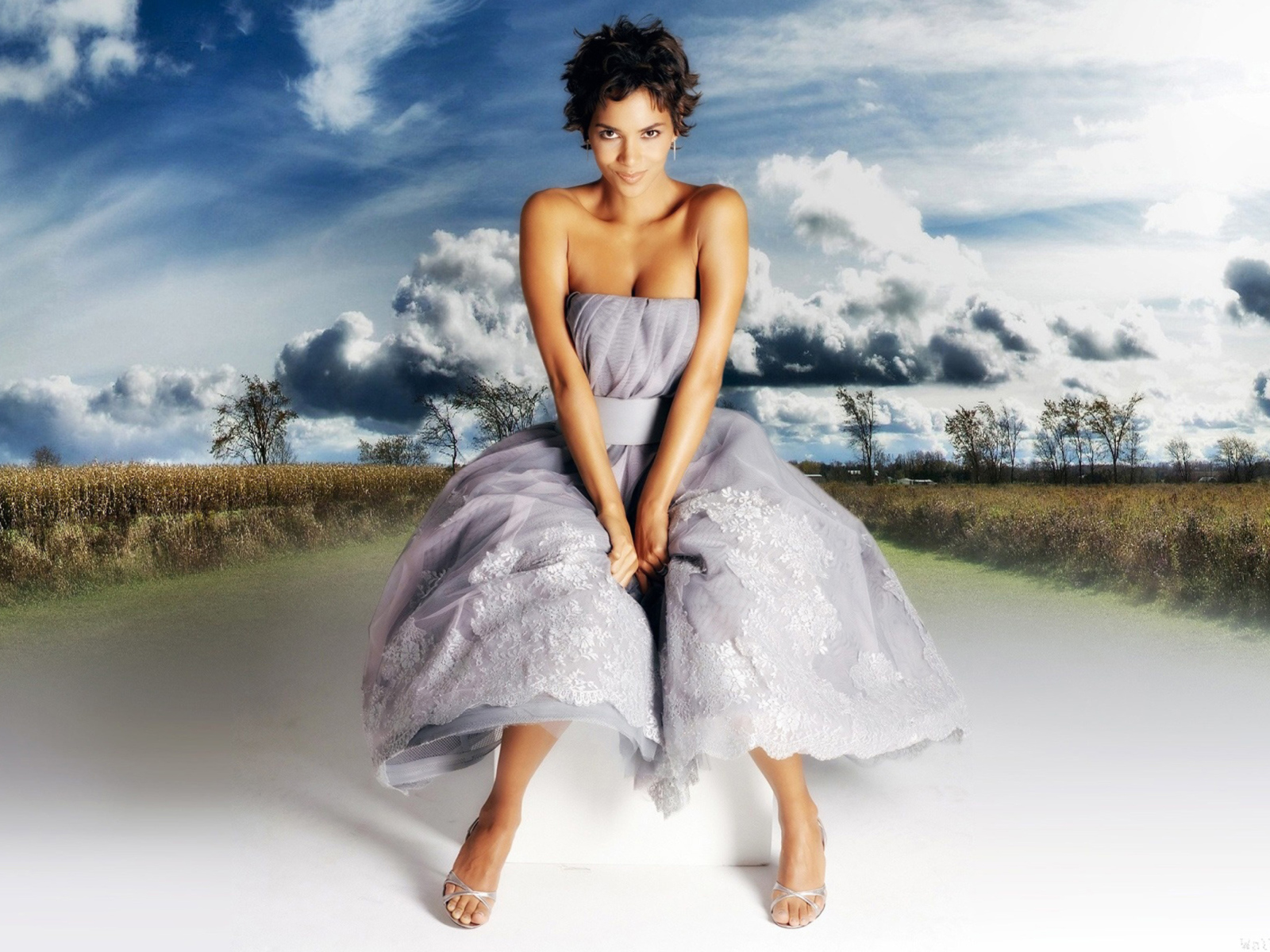 Das Halle Berry Wallpaper 1600x1200