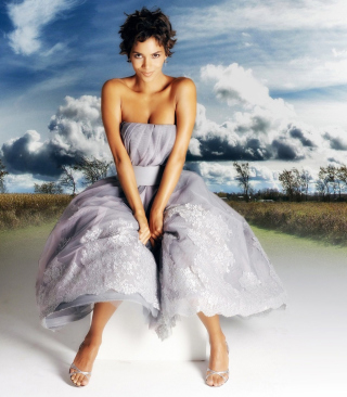 Halle Berry - Obrázkek zdarma pro Nokia X1-01