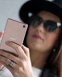 Das Sony Xperia Z3 Selfie Wallpaper 128x160
