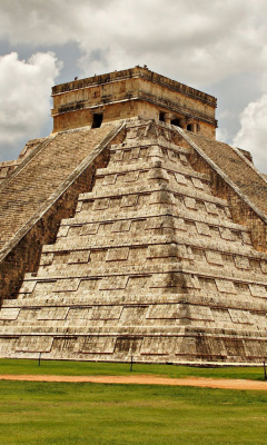 Fondo de pantalla One of the 7 Wonders of the World Chichen Itza Pyramid 240x400