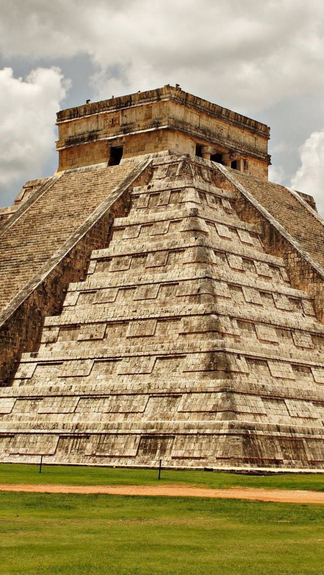 Screenshot №1 pro téma One of the 7 Wonders of the World Chichen Itza Pyramid 640x1136