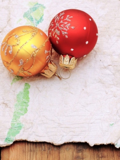 Sfondi New Year Golden And Red Decorations 240x320