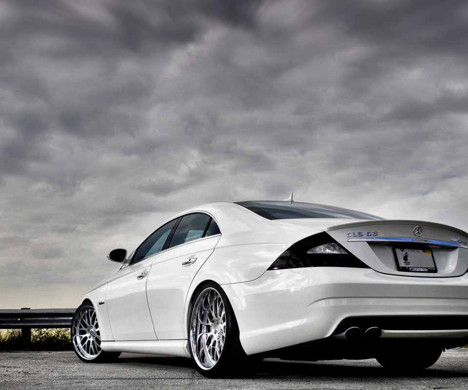 Screenshot №1 pro téma Mercedes CLS 63 Amg 960x800