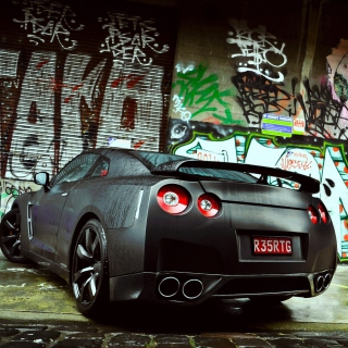 Free Nissan GTR Picture for iPad 2