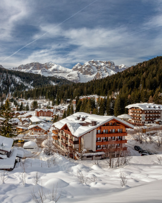 Madonna di Campiglio in Trentino - Obrázkek zdarma pro Nokia C2-00