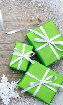 Green Christmas Gift Boxes wallpaper 240x400