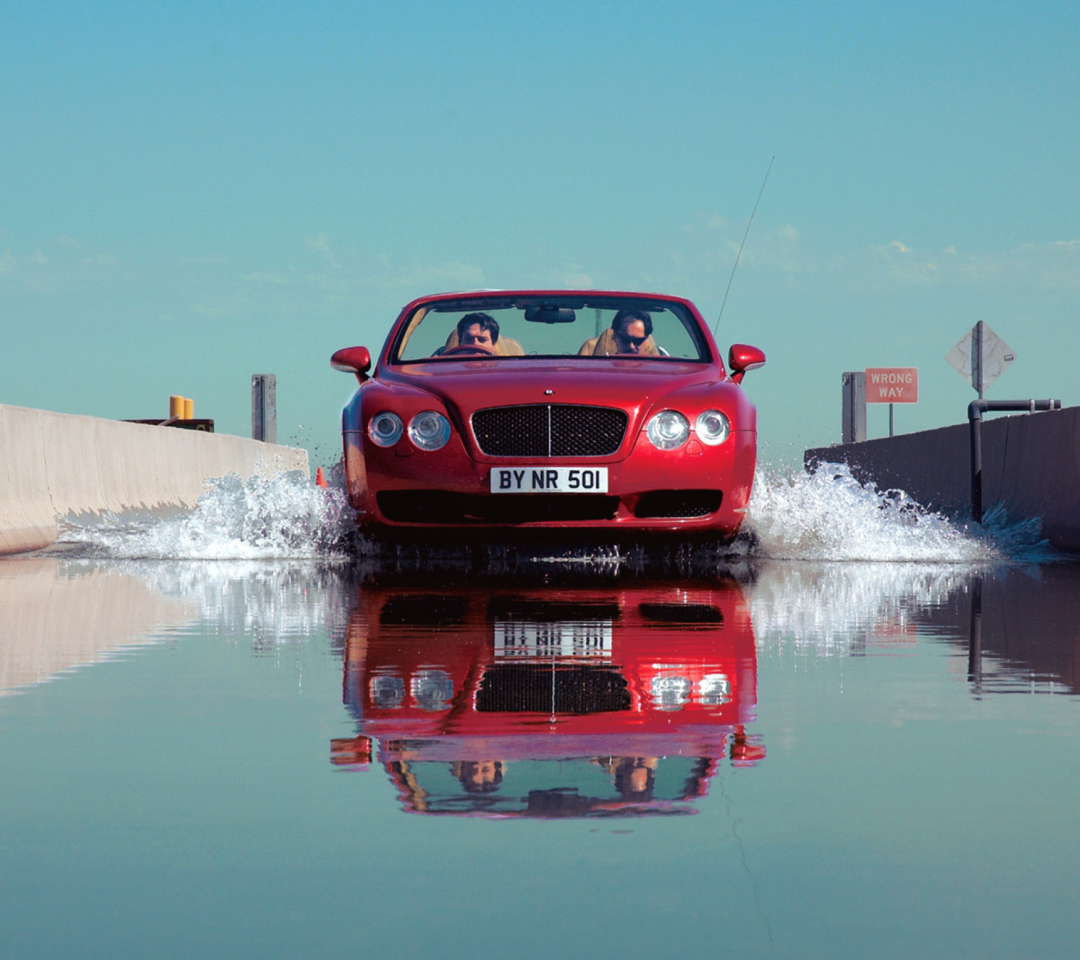 Screenshot №1 pro téma Bentley Continental Gtc 1080x960