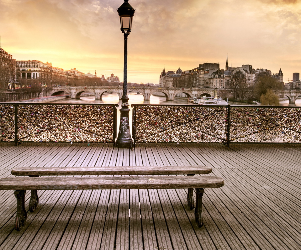 Bench In Paris screenshot #1 960x800