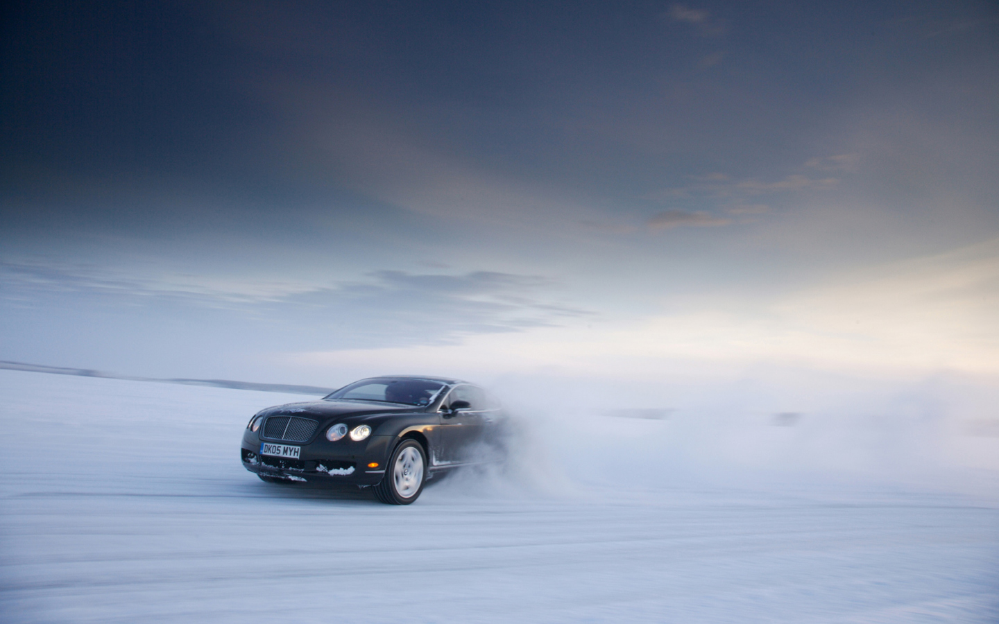 Screenshot №1 pro téma Bentley Continental GT 1440x900