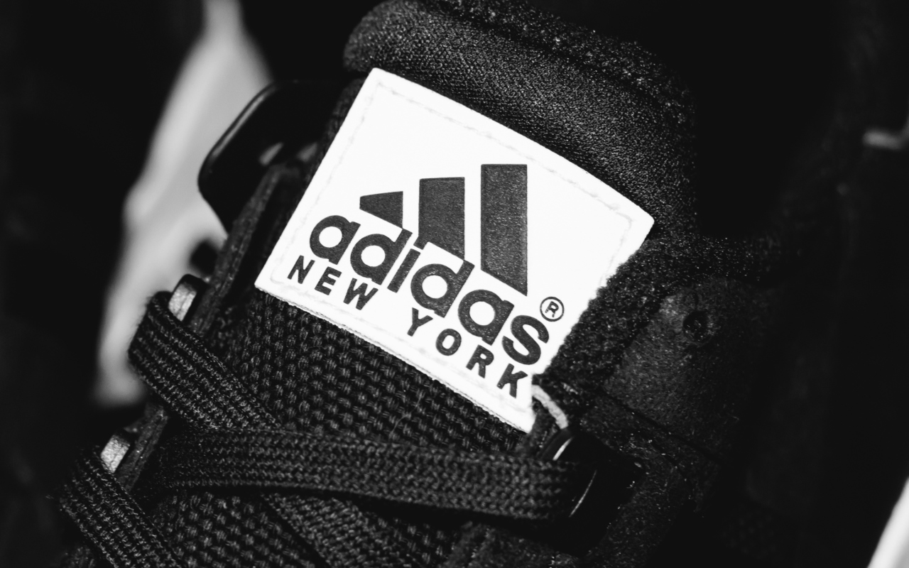 Adidas Running Shoes screenshot #1 1280x800