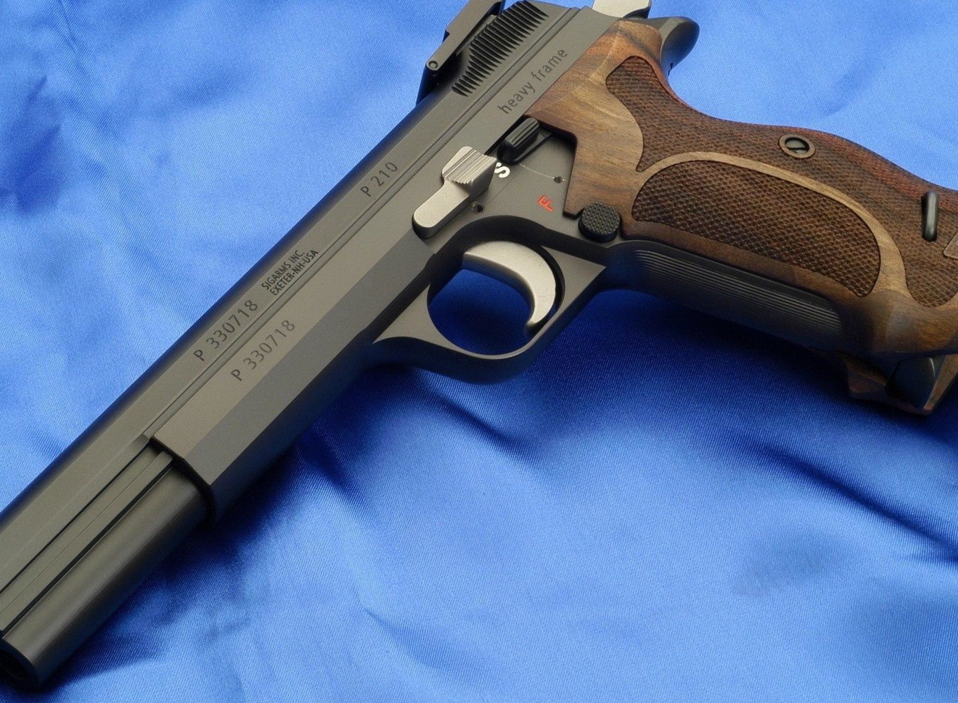 Das Sig P210 Pistole 49 Wallpaper 1920x1408