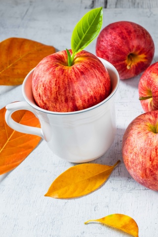 Autumn apples wallpaper 320x480