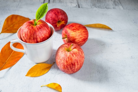 Autumn apples wallpaper 480x320