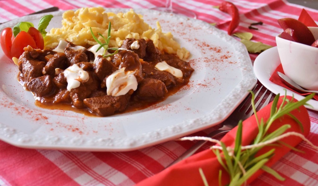 Fondo de pantalla Hungarian Goulash 1024x600