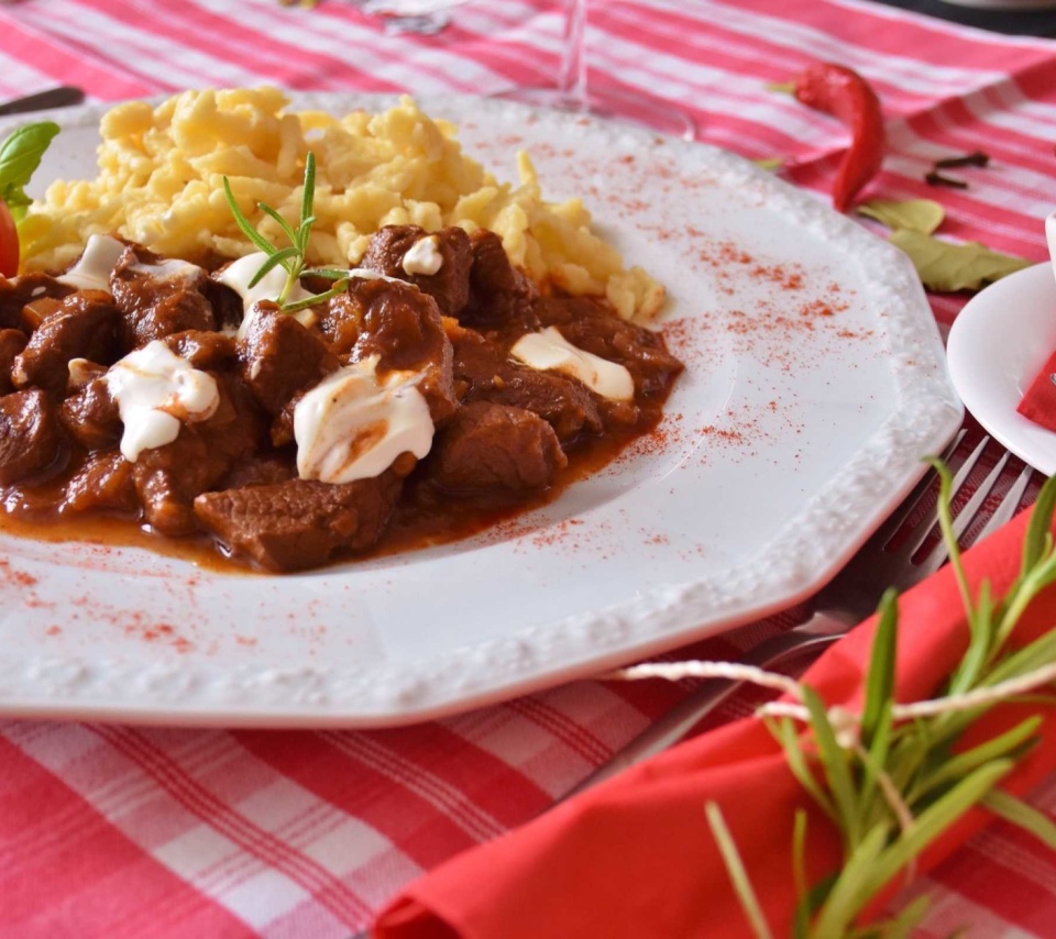 Das Hungarian Goulash Wallpaper 960x854