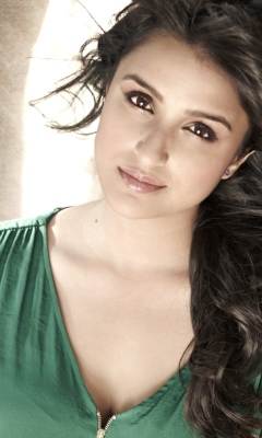 Screenshot №1 pro téma Parineeti Chopra 240x400