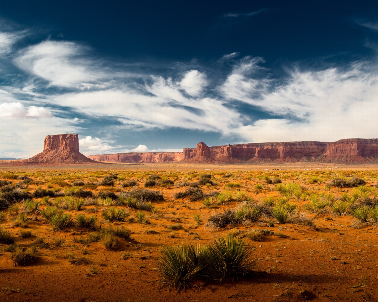 Fondo de pantalla Desert and rocks 1600x1280