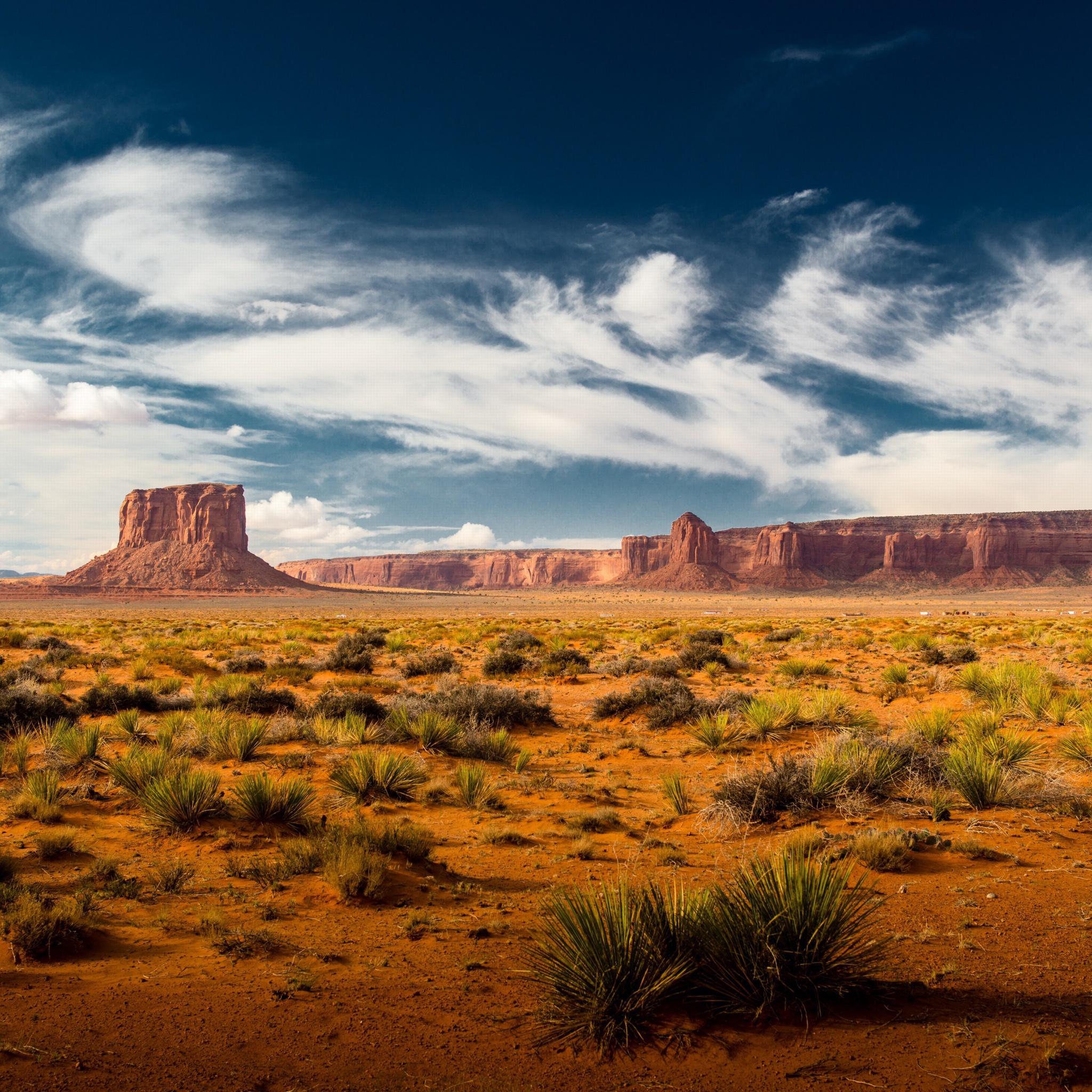 Fondo de pantalla Desert and rocks 2048x2048