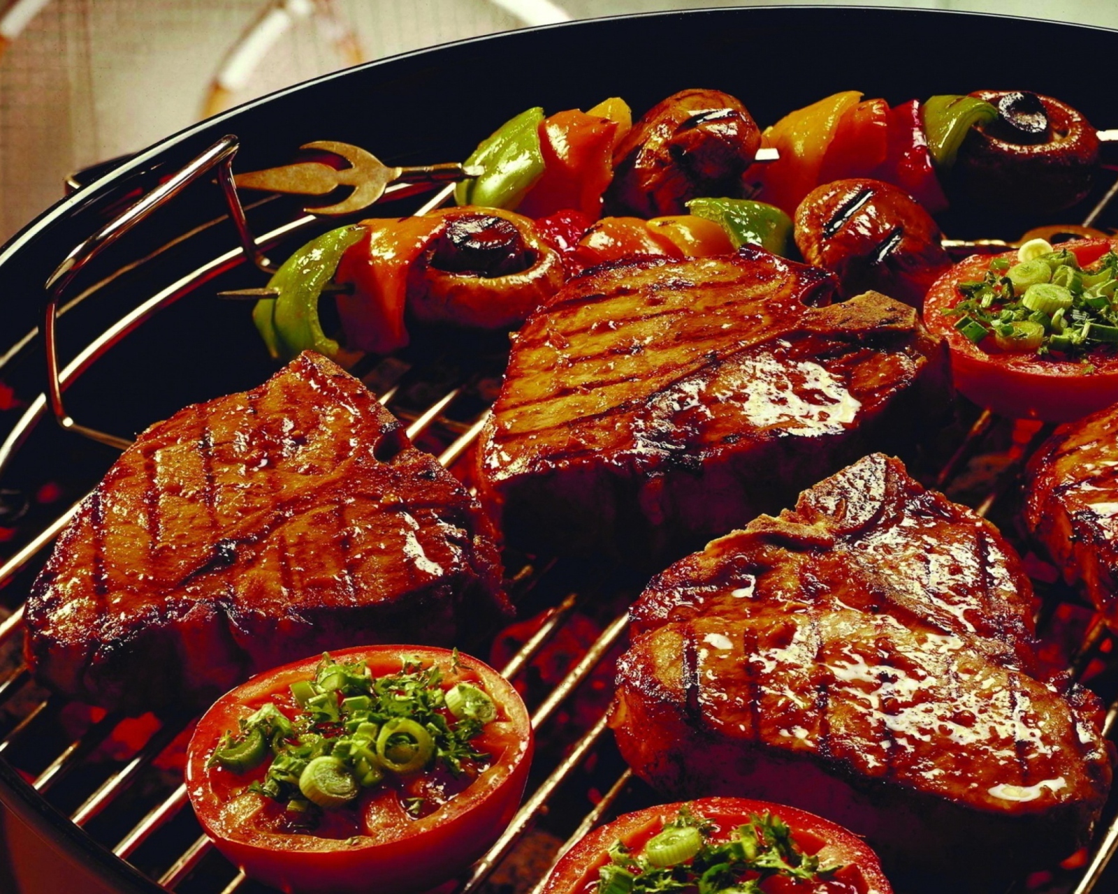 Fondo de pantalla Delicious Grill 1600x1280